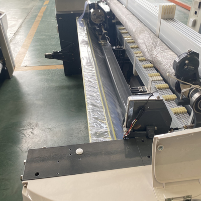 Mekanik Yüksek Hızlı Güçlü Dokuma Makinesi 1100RPM 1.7m Hava Jet Döşeme Makinesi