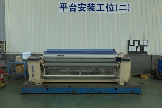 1000 RPM Elektronik Dobby Loom 3.6m Su Jet Looms Tekstil Dönüştürme Makinesi