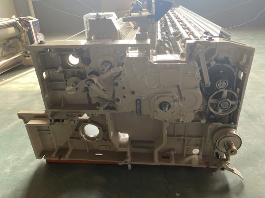 170cm kumaş dokuma makinesi 1000 RPM Tekstil Yüksek Hızlı Su Jet Döşemesi