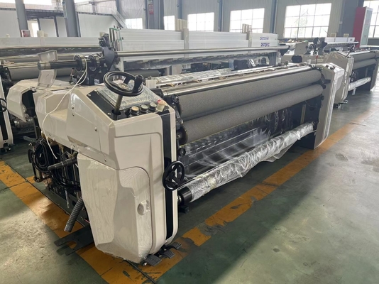 Kumaş Dokuma Şatlasız Dokuma Makinesi 190cm 1000RPM Su Jet Dokuma Dobby
